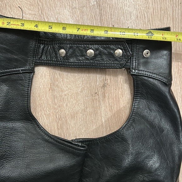 Woman’s leather chaps from reed sportsman of Detroit - Picture 2 of 6